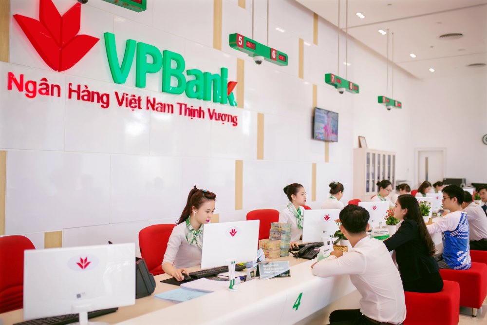 giờ làm việc ngân hàng vpbank