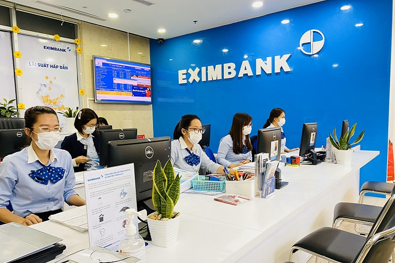 giờ làm việc ngân hàng eximbank